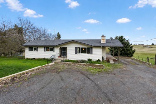 27164 Gunning Rd N, Davenport, WA, 99122-9657 | Card Image