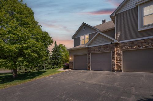 15221 Stonewood Ter, Burnsville, MN, 55306-2504 | Card Image