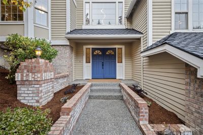 1600 Pineview Drive Nw, House other with 4 bedrooms, 3 bathrooms and 2 parking in Issaquah WA | Image 2