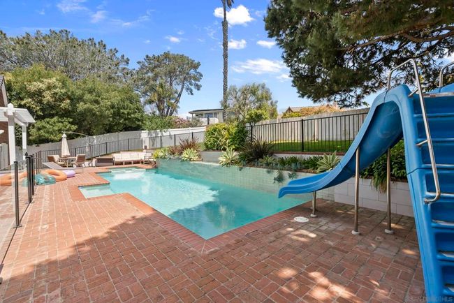 512 S Granados Ave, House other with 5 bedrooms, 5 bathrooms and 8 parking in Solana Beach CA | Image 13