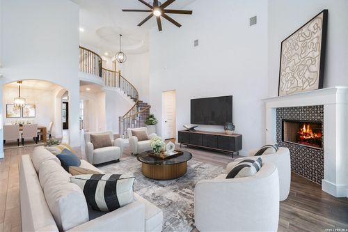 30137 Valley Trce, Fair Oaks Ranch, TX, 78015-4162 | Card Image