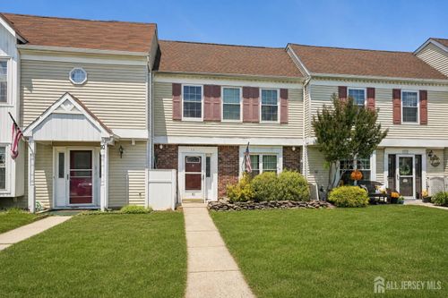 12 Anderson Ct, East Brunswick, NJ, 08816-5604 | Card Image