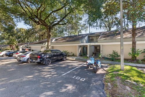 p99-7200 Sw 8th Ave, GAINESVILLE, FL, 32607-1888 | Card Image