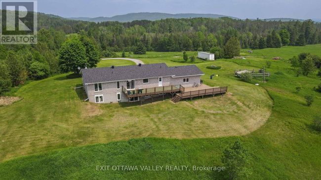 2112 Schutt Rd, House other with 3 bedrooms, 3 bathrooms and 6 parking in Palmer Rapids ON | Image 6
