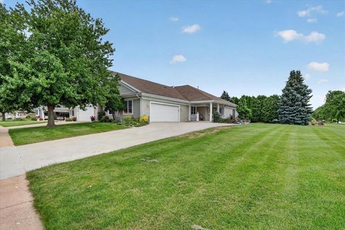 3835 Huntington Ave, Janesville, WI, 53546-4211 | Card Image
