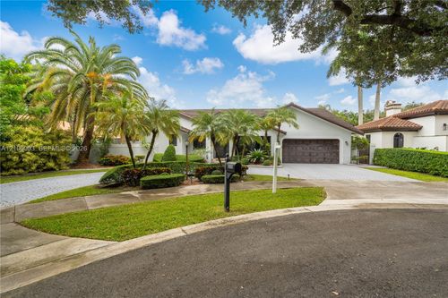16583 Nw 83rd Pl, Miami Lakes, FL, 33016-3470 | Card Image