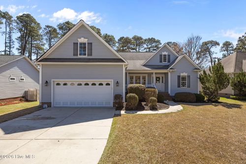 2027 Caracara Dr, New Bern, NC, 28560-6450 | Card Image
