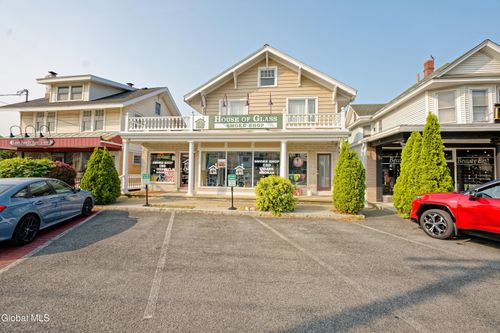 1608 Union St, Schenectady, NY, 12309-6148 | Card Image