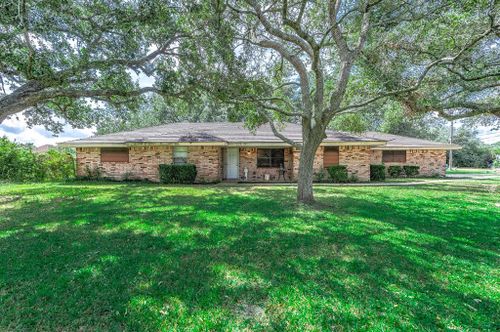 13714 County Road 282, Alvin, TX, 77511 | Card Image