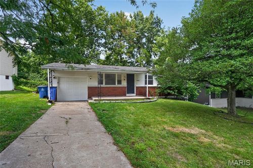8441 Brotherton Lane, St Louis, MO, 63135 | Card Image