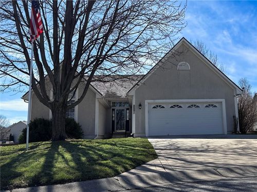 2409 Sw Lilly Dr, Lee's Summit, MO, 64081-2259 | Card Image