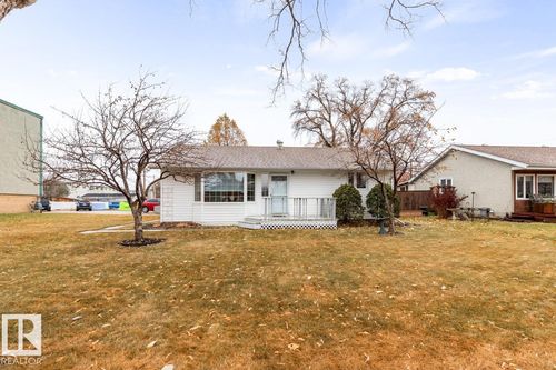 1 Ross Dr, Fort Saskatchewan, AB, T8L2M8 | Card Image