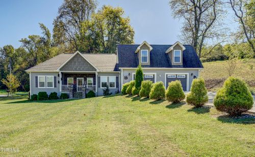 3653 Sugar Tree Dr, Sevierville, TN, 37862-8475 | Card Image