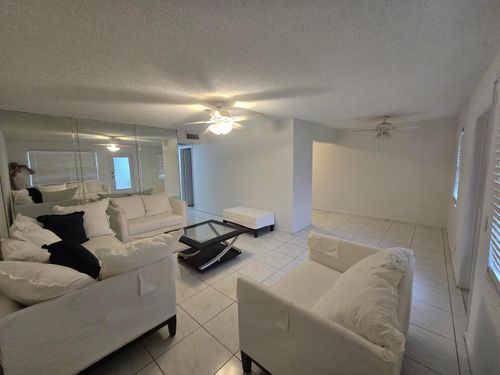 227 Kent N, West Palm Beach, FL, 33417-1727 | Card Image