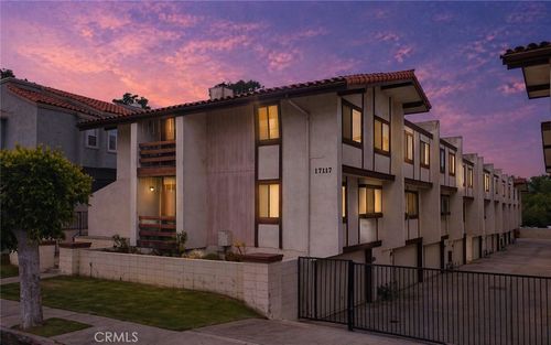 17117 S Vermont, Gardena, CA, 90247 | Card Image