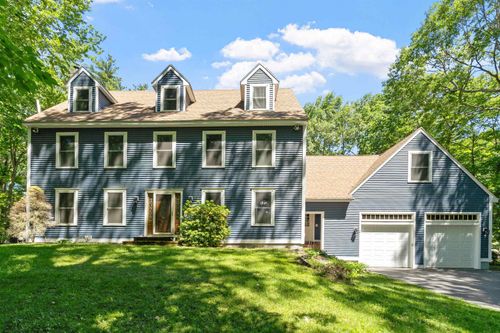 2 Dubeau Dr, Derry, NH, 03038-4850 | Card Image
