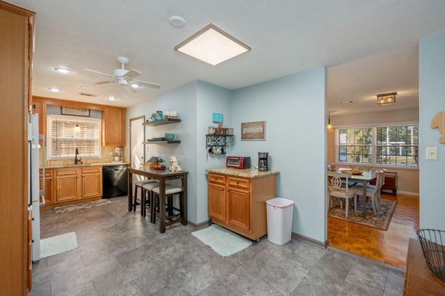 Kitchen | Image 8