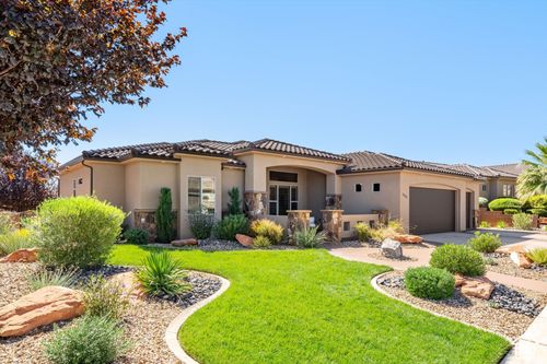 1115 W Wiltshire St, Washington, UT, 84780-8614 | Card Image