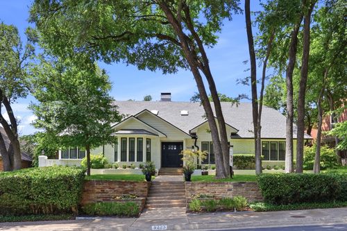 9223 Club Glen Dr, Dallas, TX, 75243-6322 | Card Image