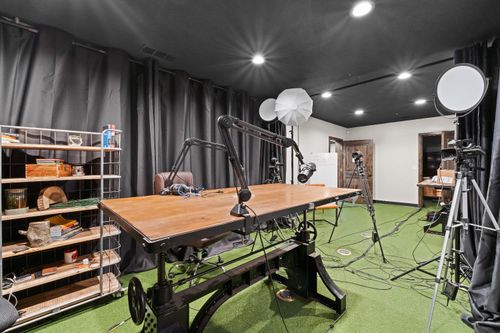 510 Robertson Blvd, Chowchilla, CA, 93610-2847 | Card Image