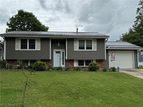 106 Oakview Drive, Marietta, OH, 45750 | Card Image