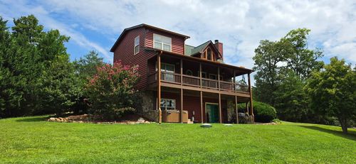 139 Gladys Ln, Young Harris, GA, 30582-3392 | Card Image