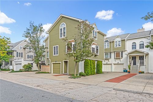 22 Miles Ave, Providence, RI, 02906-4215 | Card Image