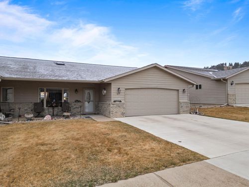 214 Yellowstone Place, Spearfish, SD, 57783 | Card Image