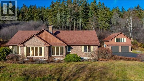 1623 Main St, Hampton, NB, E5N6H2 | Card Image