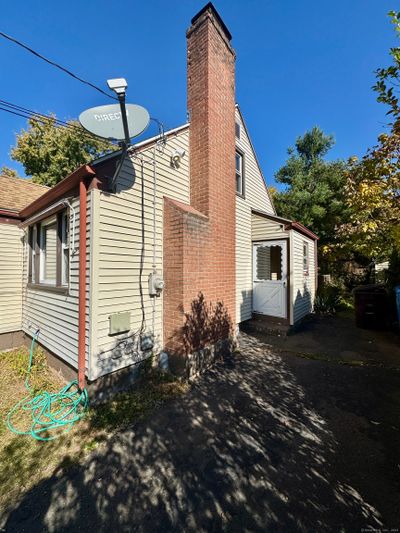 53 Camden Street, House other with 4 bedrooms, 1 bathrooms and null parking in New Britain CT | Image 2