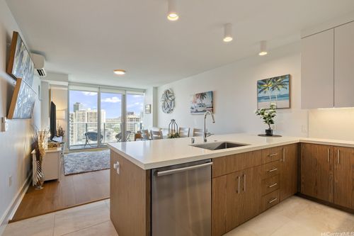 1807-629 Keeaumoku St, Honolulu, HI, 96814-3602 | Card Image