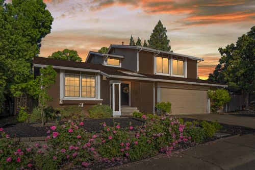 8236 Crestshire Cir, Orangevale, CA, 95662-3855 | Card Image