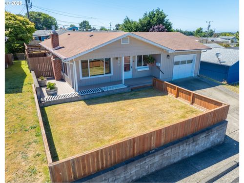 1960 Lincoln St, North Bend, OR, 97459-1729 | Card Image
