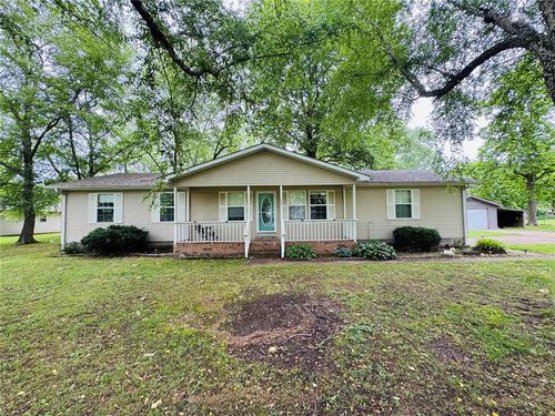 305 Harrison Ln, Poplar Bluff, MO, 63901-6762 | Card Image