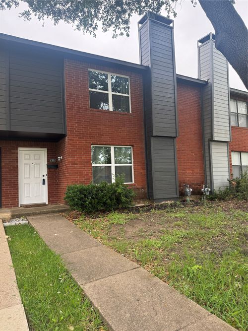 323 Towne House Ln, Richardson, TX, 75081-3525 | Card Image