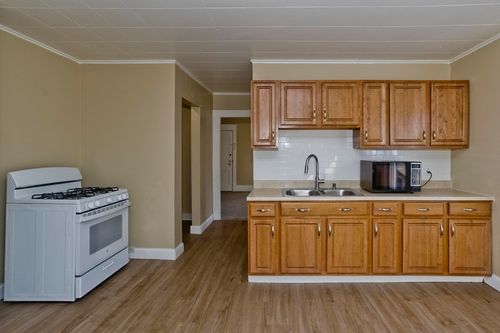 apt-3l-1196 Grattan St, Chicopee, MA, 01013-2767 | Card Image