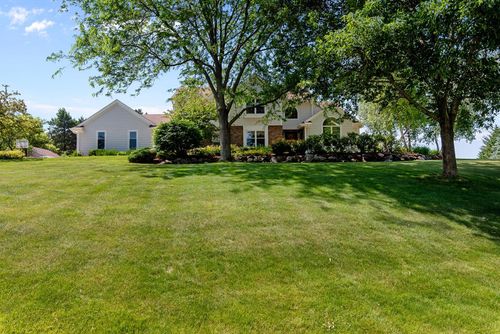 1948 Field Cliffe Drive, Richfield, WI, 53076 | Card Image