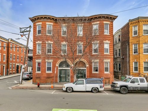 141 Hawthorne St, Chelsea, MA, 02150-4329 | Card Image