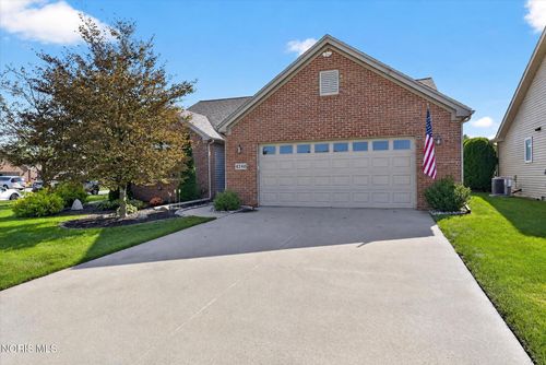 4240 Crystal Ridge Dr E, Maumee, OH, 43537-9266 | Card Image