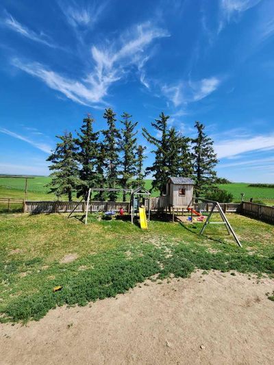 29305 Range Road 41, House detached with 3 bedrooms, 2 bathrooms and null parking in Oyen AB | Image 3