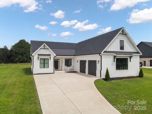 27-535 New Salem Rd, Statesville, NC, 28625-2218 | Card Image