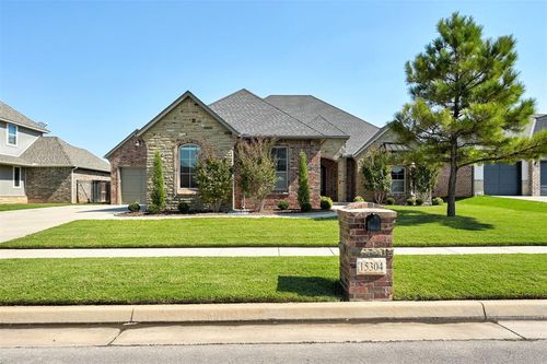 15304 Old Lake Lane, Edmond, OK, 73013 | Card Image