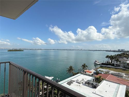 apt-802-801 N Venetian Dr, Miami Beach, FL, 33139-1068 | Card Image