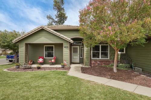 1203 Dawnwood Dr, Galt, CA, 95632-3724 | Card Image