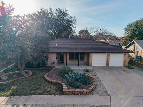 3325 Fannin Ave, Midland, TX, 79707-5806 | Card Image