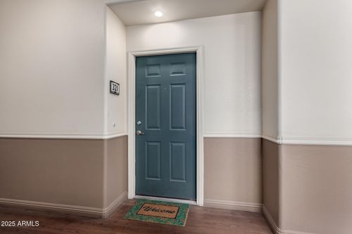 321-9820 N Central Ave, Phoenix, AZ, 85020-1032 | Card Image