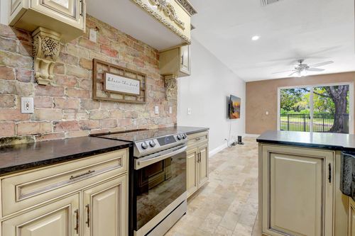 6306 Crescent Lake Way, Lake Worth, FL, 33463-7921 | Card Image