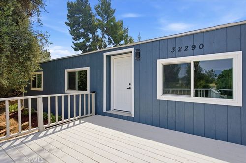 32290 Bilton Way, Wildomar, CA, 92595-9371 | Card Image