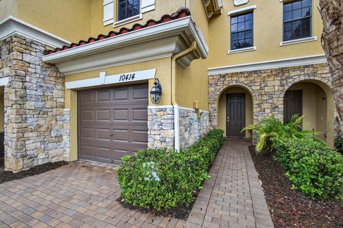 10414 Wellington Parc Dr, Wellington, FL, 33449-8022 | Card Image