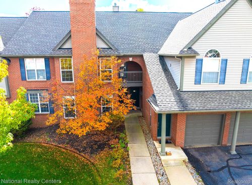 28414 Carlton Way Dr, Novi, MI, 48377-2636 | Card Image